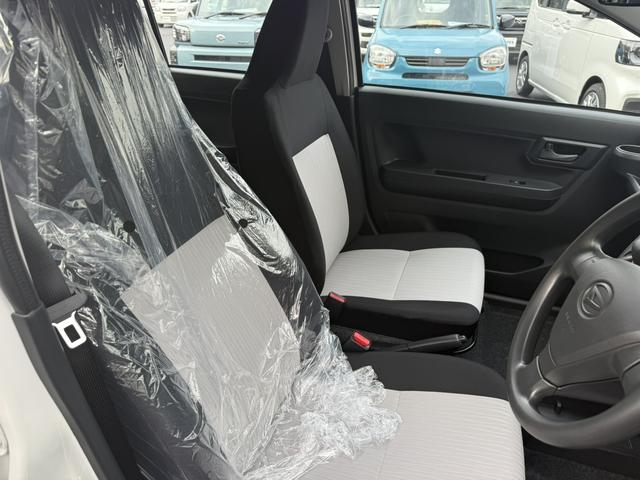 ミライース L SAIII クリアランスソナー 衝突被害軽減システム オートマチックハイビーム キーレスエントリー アイドリングストップ CVT 盗難防止システム ABS ESC 衝突安全ボディ エアコン パワーステアリング(12枚目)