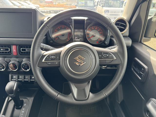 ジムニーシエラ ＪＣ　４ＷＤ　オートクルーズコントロール　レーンアシスト　衝突被害軽減システム　オートライト　ＬＥＤヘッドランプ　ヘッドライトウォッシャー　スマートキー　アイドリングストップ　電動格納ミラー　ＡＴ（9枚目）