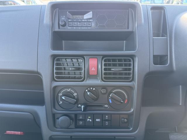 キャリイトラック ＫＣ　４ＷＤ　軽トラック　ＡＴ　衝突被害軽減システム　クリアランスソナー　レーンアシスト　アイドリングストップ　ＥＳＣ　エアコン　パワーウィンドウ　運転席エアバッグ　助手席エアバッグ（12枚目）