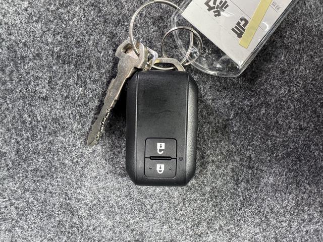 ワゴンＲカスタムＺ ハイブリッドＺＸ　クリアランスソナー　オートクルーズコントロール　レーンアシスト　衝突被害軽減システム　オートライト　ＬＥＤヘッドランプ　スマートキー　アイドリングストップ　電動格納ミラー　シートヒーター　ベンチシート（21枚目）