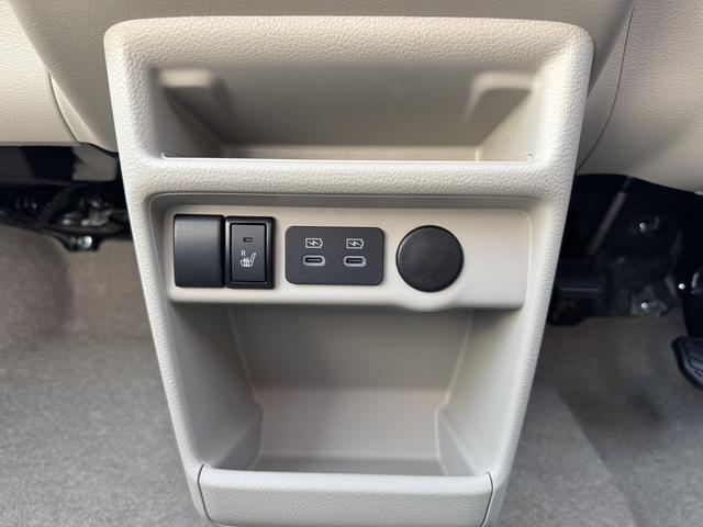 アルトラパン ハイブリッドＬ　クリアランスソナー　レーンアシスト　衝突被害軽減システム　オートライト　ＬＥＤヘッドランプ　スマートキー　アイドリングストップ　電動格納ミラー　シートヒーター　ベンチシート　ＣＶＴ　盗難防止システム（13枚目）