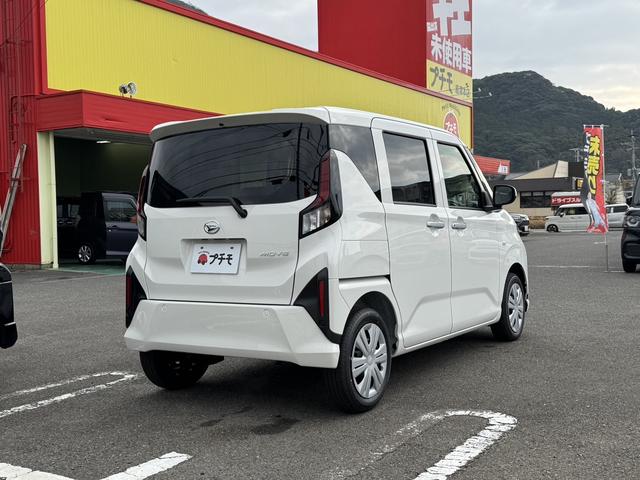 ムーヴ Ｌ　クリアランスソナー　衝突被害軽減システム　ＬＥＤヘッドランプ　キーレスエントリー　アイドリングストップ　電動格納ミラー　ＣＶＴ　盗難防止システム　ＡＢＳ　ＥＳＣ　衝突安全ボディ　エアコン（7枚目）