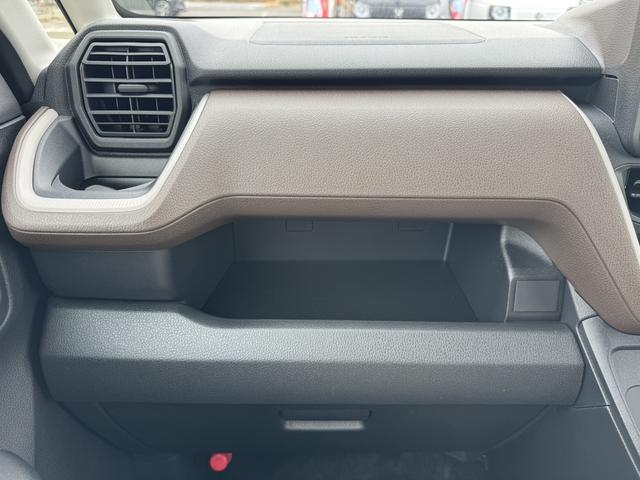 ムーヴ Ｌ　クリアランスソナー　衝突被害軽減システム　ＬＥＤヘッドランプ　キーレスエントリー　アイドリングストップ　電動格納ミラー　ＣＶＴ　盗難防止システム　ＡＢＳ　ＥＳＣ　衝突安全ボディ　エアコン（15枚目）