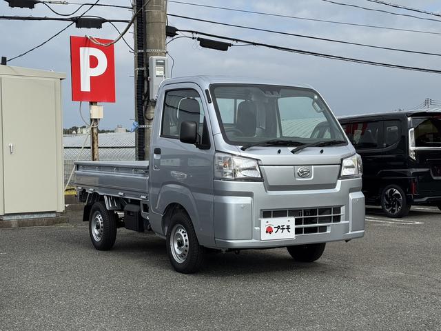 ハイゼットトラック スタンダード　４ＷＤ　軽トラック　三方開　ＡＴ　衝突被害軽減システム　クリアランスソナー　アイドリングストップ　ＥＳＣ　エアコン　運転席エアバッグ（3枚目）