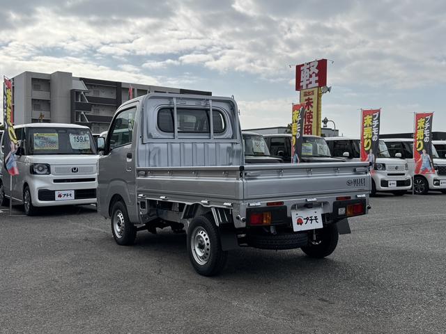 ハイゼットトラック スタンダード　４ＷＤ　軽トラック　三方開　ＡＴ　衝突被害軽減システム　クリアランスソナー　アイドリングストップ　ＥＳＣ　エアコン　運転席エアバッグ（6枚目）