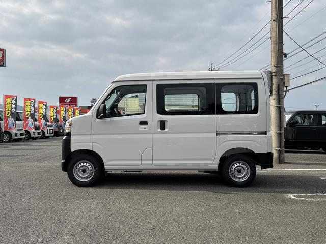 ハイゼットカーゴ スペシャル　ＣＶＴ　衝突被害軽減システム　クリアランスソナー　両側スライドドア　アイドリングストップ　ＡＢＳ　ＥＳＣ　エアコン　パワーステアリング　パワーウィンドウ　運転席エアバッグ　助手席エアバッグ（4枚目）