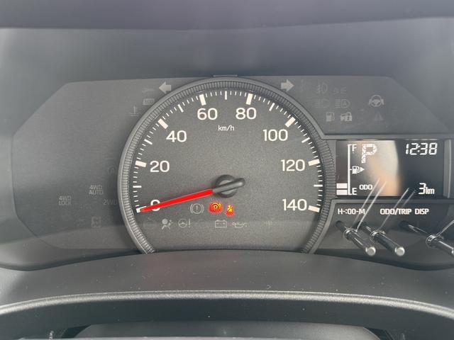 ハイゼットカーゴ スペシャル　ＣＶＴ　衝突被害軽減システム　クリアランスソナー　両側スライドドア　アイドリングストップ　ＡＢＳ　ＥＳＣ　エアコン　パワーステアリング　パワーウィンドウ　運転席エアバッグ　助手席エアバッグ（22枚目）