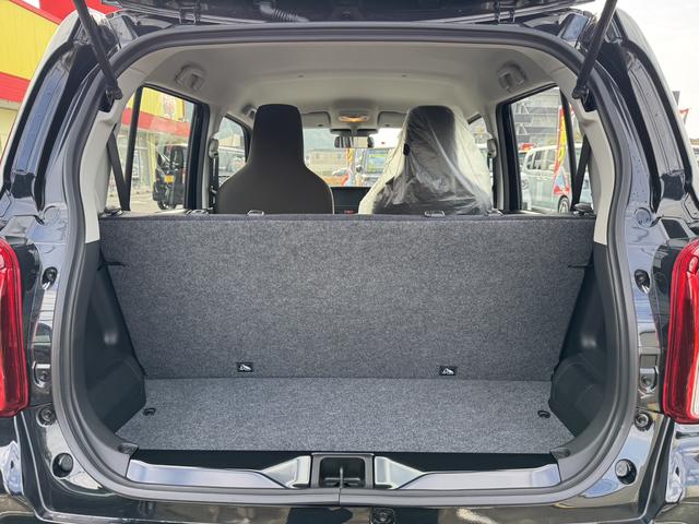 アルト Ｌ　クリアランスソナー　レーンアシスト　衝突被害軽減システム　オートライト　アイドリングストップ　電動格納ミラー　シートヒーター　ＣＶＴ　盗難防止システム　ＡＢＳ　ＥＳＣ　衝突安全ボディ　エアコン（8枚目）