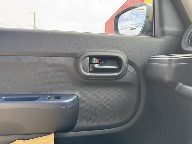 アルト Ｌ　クリアランスソナー　レーンアシスト　衝突被害軽減システム　オートライト　アイドリングストップ　電動格納ミラー　シートヒーター　ＣＶＴ　盗難防止システム　ＡＢＳ　ＥＳＣ　衝突安全ボディ　エアコン（22枚目）