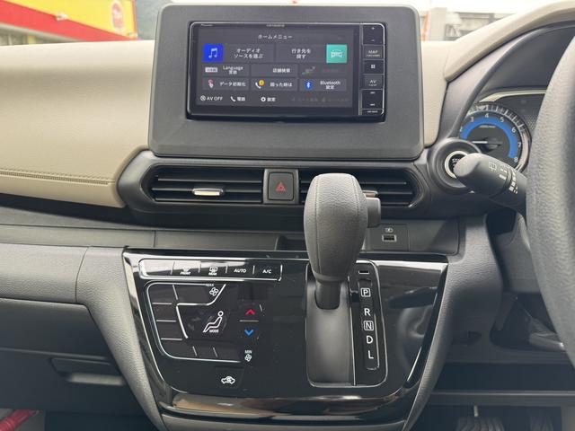 デイズ Ｘ　ドライブレコーダー　バックカメラ　ナビ　クリアランスソナー　衝突被害軽減システム　スマートキー　アイドリングストップ　電動格納ミラー　ベンチシート　ＣＶＴ　盗難防止システム　ＡＢＳ　ＥＳＣ（13枚目）