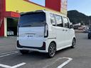 N-BOXカスタム ベースグレード バックカメラ 両側スライド・片側電動 クリアランスソナー オートクルーズコントロール レーンアシスト 衝突被害軽減システム オートライト LEDヘッドランプ スマートキー アイドリングストップ 中古車画像_4