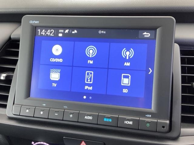 フィット ｅ：ＨＥＶホーム　純正メモリーナビ　ドラレコ　リアカメラ　前後ブレーキサポート　盗難防止　クリアランスソナー　ＥＣＯモード　バックガイドモニター　ナビ＆ＴＶ　スマートキー　ＬＥＤヘッドライト　オートクルーズ　記録簿付（11枚目）