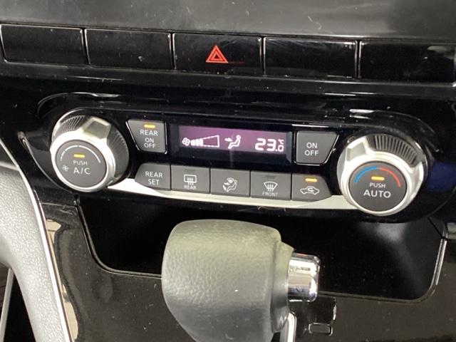セレナ ＸＶ　メモリーナビ　両側電動スライドドア　地デジ　３列シート　ＵＳＢ　オートクルーズ　ＤＶＤ再生機能　ＥＴＣ車載器　ウォークスルー　インテリキー　バックカメラ　記録簿　ドラレコ　パワーウインドウ　ナビＴＶ（38枚目）