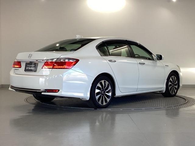 アコードハイブリッド EX HDDナビ ドラレコ ETC リヤカメラ 盗難防止装置 パワーウィンドウ 地デジ LED DVD再生 オートエアコン ナビTV パワーステアリング キーフリー アイドリングストップ ABS エアバック(9枚目)