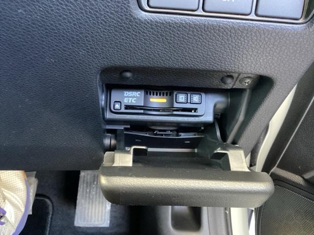 アコードハイブリッド EX HDDナビ ドラレコ ETC リヤカメラ 盗難防止装置 パワーウィンドウ 地デジ LED DVD再生 オートエアコン ナビTV パワーステアリング キーフリー アイドリングストップ ABS エアバック(14枚目)