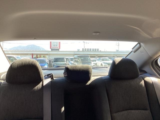 アコードハイブリッド EX HDDナビ ドラレコ ETC リヤカメラ 盗難防止装置 パワーウィンドウ 地デジ LED DVD再生 オートエアコン ナビTV パワーステアリング キーフリー アイドリングストップ ABS エアバック(32枚目)