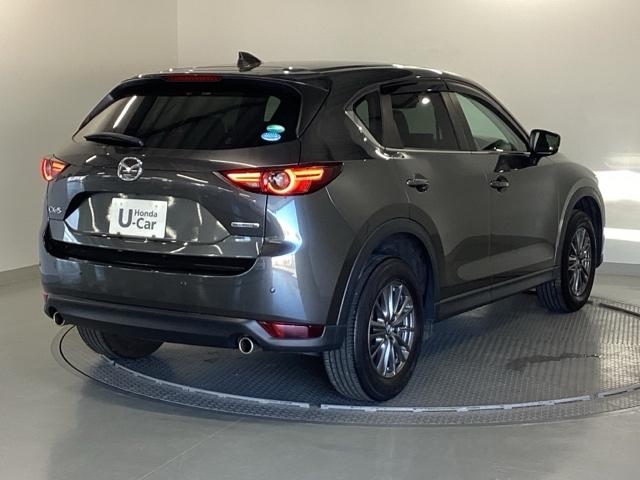 ＣＸ－５ ２０Ｓスマートエディション　純正メモリーナビ　全周囲カメラ　ＥＴＣ　ブレーキサポート　３６０度ビューモニター　ＬＥＤ　地デジ　ＵＳＢポート　サイドエアバック　横滑り防止装置　クルーズコントロール　アイドリング　盗難防止装置（8枚目）