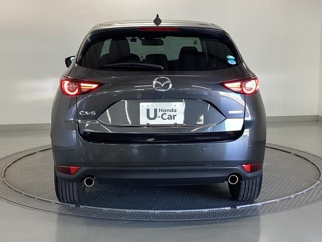 ＣＸ－５ ２０Ｓスマートエディション　純正メモリーナビ　全周囲カメラ　ＥＴＣ　ブレーキサポート　３６０度ビューモニター　ＬＥＤ　地デジ　ＵＳＢポート　サイドエアバック　横滑り防止装置　クルーズコントロール　アイドリング　盗難防止装置（9枚目）