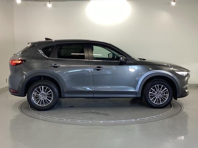 ＣＸ－５ ２０Ｓスマートエディション　純正メモリーナビ　全周囲カメラ　ＥＴＣ　ブレーキサポート　３６０度ビューモニター　ＬＥＤ　地デジ　ＵＳＢポート　サイドエアバック　横滑り防止装置　クルーズコントロール　アイドリング　盗難防止装置（32枚目）
