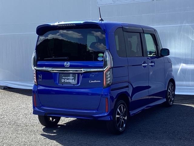 Ｎ－ＢＯＸカスタム Ｇ・Ｌホンダセンシング　メモリーナビ　ドラレコ　ＥＴＣ　禁煙　エアコン　衝突被害軽減装置　シ－トヒ－タ－　ＶＳＡ　パワーウィンドウ　エアバック　Ｗ電動スライド　ベンチシート　４ＷＤ車　キーフリー　地デジ　サイドエアバック（9枚目）