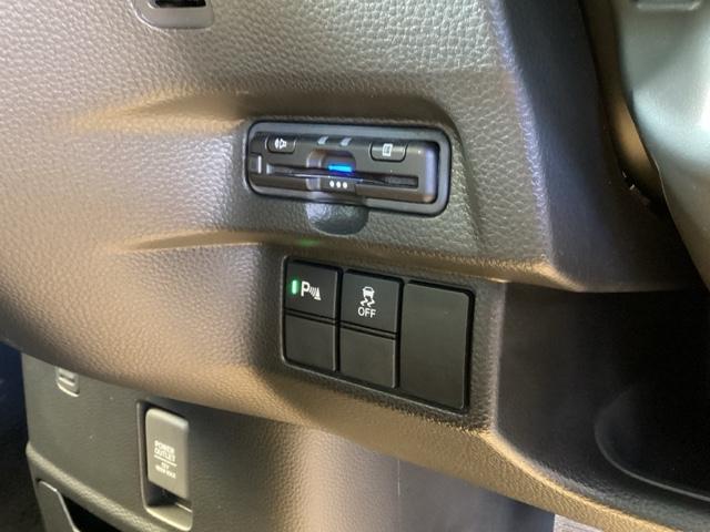 Ｎ－ＢＯＸカスタム Ｌターボ　純正ナビ　フルセグ　リアカメラ　地デジチューナー　衝突軽減ブレーキサポート　ＬＥＤヘッドライ　アイドリングＳ　ターボエンジン　ＰＳ　カーテンエアバック　シートヒータ　エアバック　ＵＳＢ　ＡＡＣ　ＡＢＳ（15枚目）