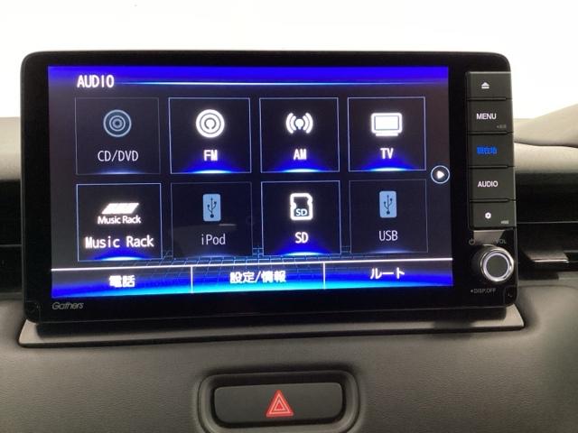 ヴェゼル ｅ：ＨＥＶＺ　メモリーナビ　ドラレコ　ＥＴＣ　衝突回避支援ブレーキ機能　スマキ　Ｐトランク　フルオートエアコン　Ｄレコ　エアバッグ　両席エアバック　Ｒカメ　パワーウィンドウ　ＬＥＤランプ　ソナー　クルーズＣ　ＵＳＢ（10枚目）
