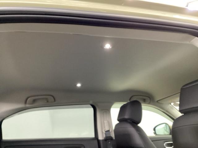 ヴェゼル ｅ：ＨＥＶＺ　メモリーナビ　ドラレコ　ＥＴＣ　衝突回避支援ブレーキ機能　スマキ　Ｐトランク　フルオートエアコン　Ｄレコ　エアバッグ　両席エアバック　Ｒカメ　パワーウィンドウ　ＬＥＤランプ　ソナー　クルーズＣ　ＵＳＢ（30枚目）