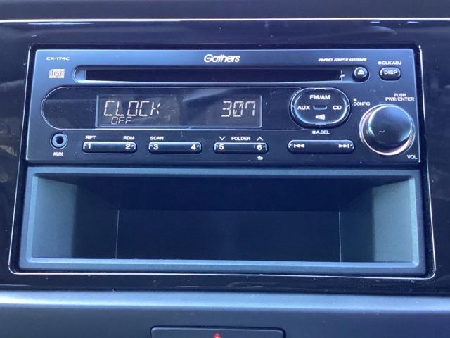 フィット ｅ：ＨＥＶベーシック　ＥＴＣ　カーテンエアバッグ　ＣＭＢＳ　セキュリティアラーム　アイドリングストップ　スマートキー　ＬＥＤヘッド　パワーウインドウ　オートエアコン　禁煙車　クルーズコントロール　エアバッグ　ＡＢＳ（11枚目）