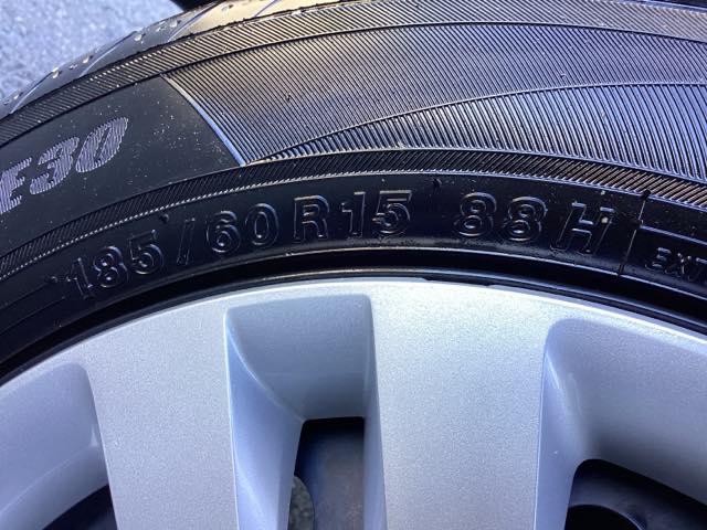 フィット ｅ：ＨＥＶベーシック　ＥＴＣ　カーテンエアバッグ　ＣＭＢＳ　セキュリティアラーム　アイドリングストップ　スマートキー　ＬＥＤヘッド　パワーウインドウ　オートエアコン　禁煙車　クルーズコントロール　エアバッグ　ＡＢＳ（35枚目）