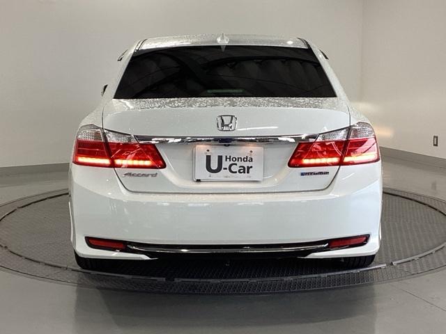 アコードハイブリッド EX HDDナビ 電動シート ETC リヤカメラ 衝突軽減システム 盗難防止装置 パワーウィンドウ ワンセグ オートエアコン ナビTV パワーステアリング キーフリー アイドリングストップ ABS 横滑防止(9枚目)