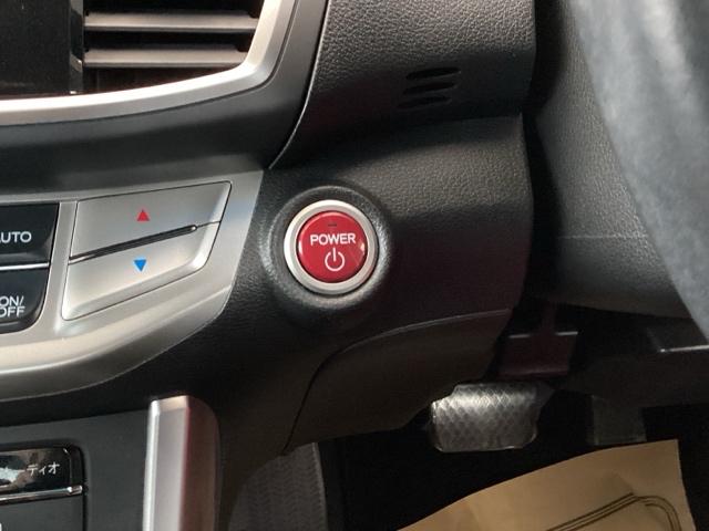 アコードハイブリッド EX HDDナビ 電動シート ETC リヤカメラ 衝突軽減システム 盗難防止装置 パワーウィンドウ ワンセグ オートエアコン ナビTV パワーステアリング キーフリー アイドリングストップ ABS 横滑防止(16枚目)