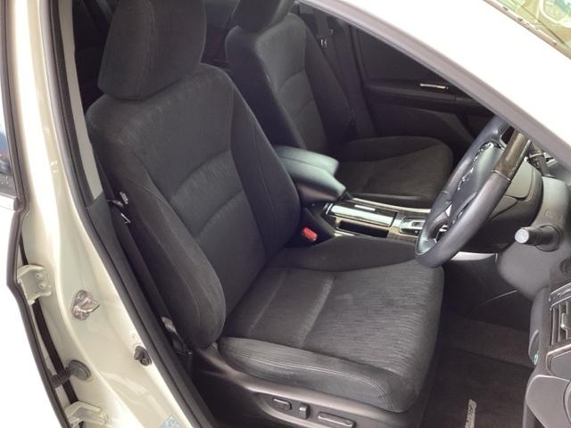 アコードハイブリッド EX HDDナビ 電動シート ETC リヤカメラ 衝突軽減システム 盗難防止装置 パワーウィンドウ ワンセグ オートエアコン ナビTV パワーステアリング キーフリー アイドリングストップ ABS 横滑防止(20枚目)