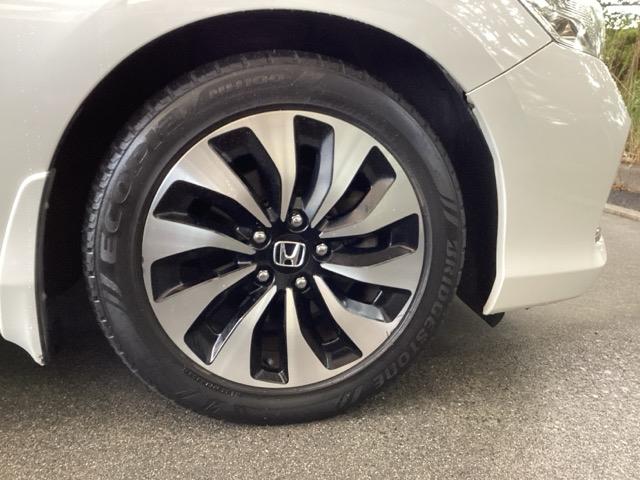 アコードハイブリッド EX HDDナビ 電動シート ETC リヤカメラ 衝突軽減システム 盗難防止装置 パワーウィンドウ ワンセグ オートエアコン ナビTV パワーステアリング キーフリー アイドリングストップ ABS 横滑防止(25枚目)