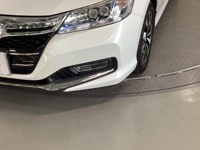 アコードハイブリッド EX HDDナビ 電動シート ETC リヤカメラ 衝突軽減システム 盗難防止装置 パワーウィンドウ ワンセグ オートエアコン ナビTV パワーステアリング キーフリー アイドリングストップ ABS 横滑防止(28枚目)