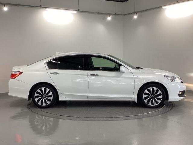 アコードハイブリッド EX HDDナビ 電動シート ETC リヤカメラ 衝突軽減システム 盗難防止装置 パワーウィンドウ ワンセグ オートエアコン ナビTV パワーステアリング キーフリー アイドリングストップ ABS 横滑防止(30枚目)