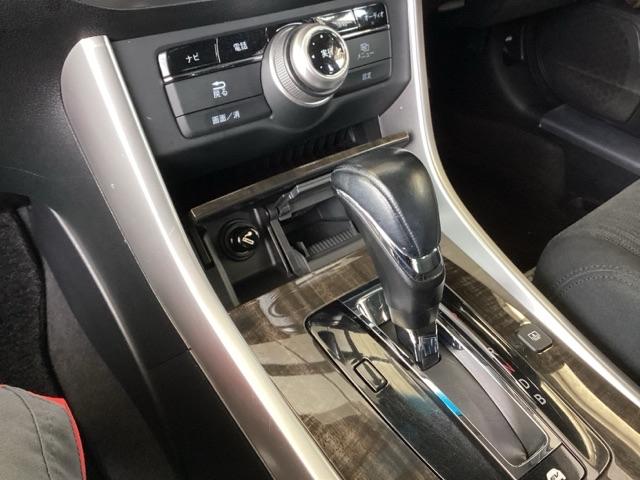 アコードハイブリッド EX HDDナビ 電動シート ETC リヤカメラ 衝突軽減システム 盗難防止装置 パワーウィンドウ ワンセグ オートエアコン ナビTV パワーステアリング キーフリー アイドリングストップ ABS 横滑防止(42枚目)