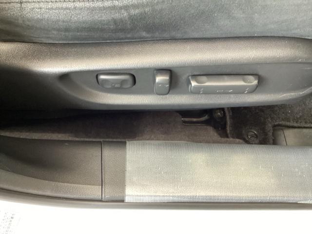 アコードハイブリッド EX HDDナビ 電動シート ETC リヤカメラ 衝突軽減システム 盗難防止装置 パワーウィンドウ ワンセグ オートエアコン ナビTV パワーステアリング キーフリー アイドリングストップ ABS 横滑防止(48枚目)