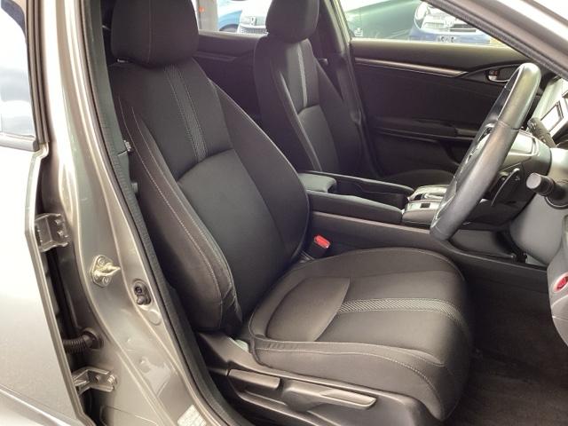 シビック ハッチバック ホンダセンシングレス 純正ナビ 盗難防止装置 Bモニター 横滑防止 シートヒーター付き LEDライト フルセグTV スマートキー AAC ナビ・TV ドラレコ サイドカーテンエアバック ETC ABS(16枚目)