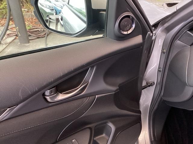 シビック ハッチバック ホンダセンシングレス 純正ナビ 盗難防止装置 Bモニター 横滑防止 シートヒーター付き LEDライト フルセグTV スマートキー AAC ナビ・TV ドラレコ サイドカーテンエアバック ETC ABS(35枚目)