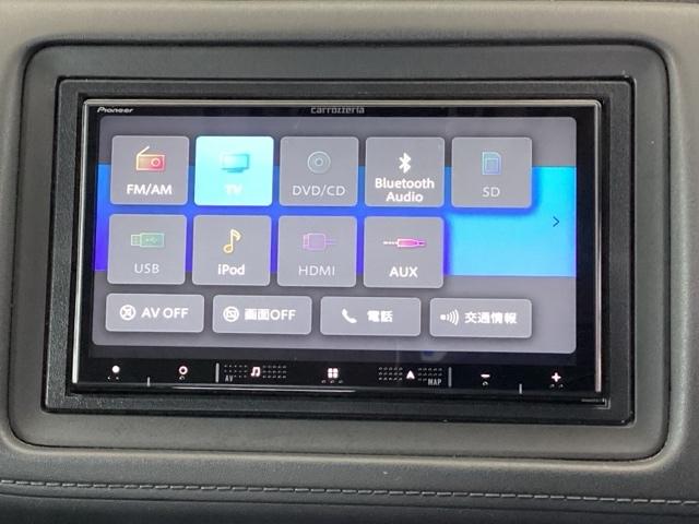 ヴェゼル ハイブリッドＺ　メモリナビ　衝突低減ブレーキ　リアカメラ　Ｒカメ　スマキー　ＬＥＤランプ　ＥＴＣ付　ＵＳＢ　整備記録簿　シ－トヒ－タ－　サイドカーテンエアバック　運転席助手席エアバッグ　ＶＳＡ　パワーステアリング（11枚目）