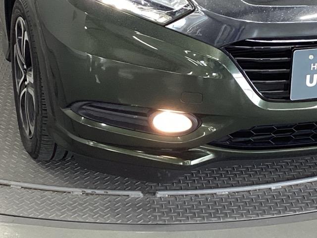 ヴェゼル ハイブリッドＺ　メモリナビ　衝突低減ブレーキ　リアカメラ　Ｒカメ　スマキー　ＬＥＤランプ　ＥＴＣ付　ＵＳＢ　整備記録簿　シ－トヒ－タ－　サイドカーテンエアバック　運転席助手席エアバッグ　ＶＳＡ　パワーステアリング（24枚目）