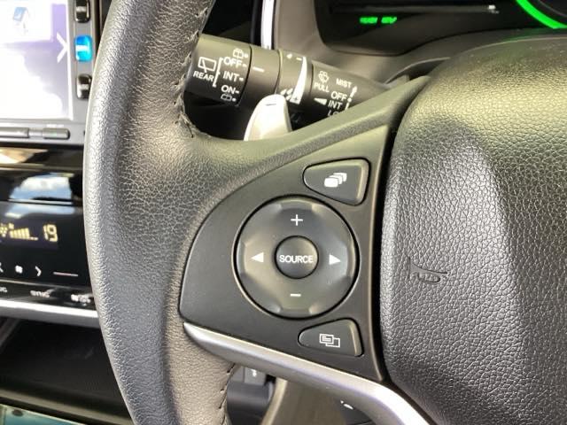 シャトル ハイブリッドXホンダセンシング 純正メモリーナビ リアカメラ ETC 衝突軽減装置 Rカメラ Fセグ LEDヘッド ECON AAC USB 盗難防止装置 記録簿 DVD再生 シートヒーター スマートキー エアバッグ 4WD ABS(40枚目)