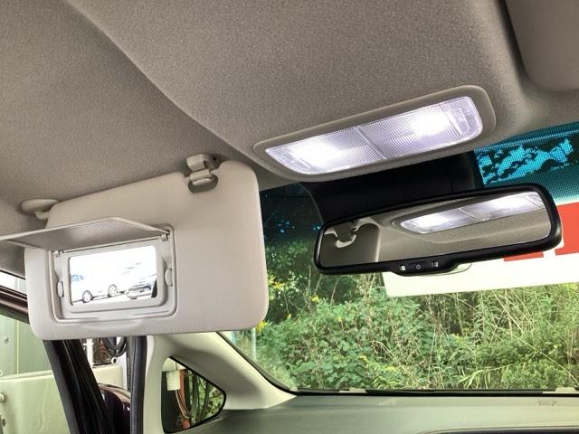 シャトル ハイブリッドXホンダセンシング 純正メモリーナビ リアカメラ ETC 衝突軽減装置 Rカメラ Fセグ LEDヘッド ECON AAC USB 盗難防止装置 記録簿 DVD再生 シートヒーター スマートキー エアバッグ 4WD ABS(46枚目)