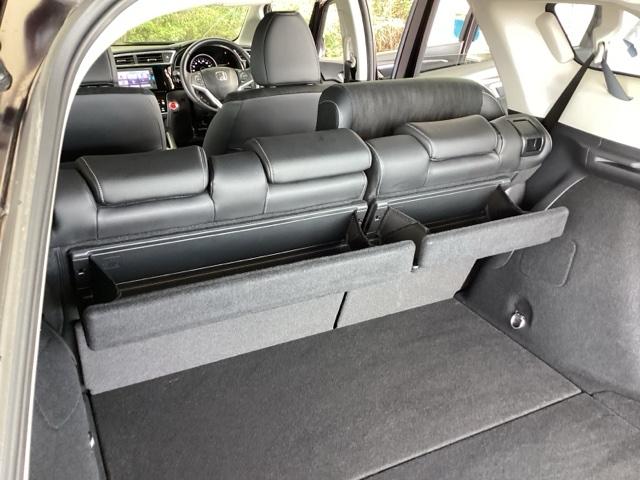 シャトル ハイブリッドXホンダセンシング 純正メモリーナビ リアカメラ ETC 衝突軽減装置 Rカメラ Fセグ LEDヘッド ECON AAC USB 盗難防止装置 記録簿 DVD再生 シートヒーター スマートキー エアバッグ 4WD ABS(62枚目)