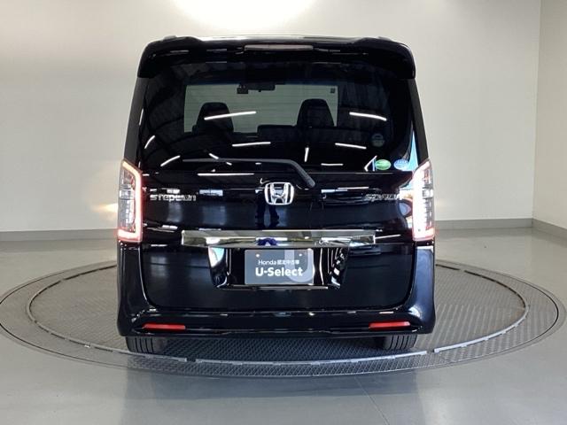 ステップワゴンスパーダ Ｚクールスピリット　純正メモリーナビ　リア席モニター　バックカメ　キーフリー　ナビＴＶ　横滑防止　記録簿付き　ＤＶＤ視聴可能　フルオートエアコン　パワーウインドウ　Ａクルーズ　三列シート　運転席エアバック　パワステ（9枚目）