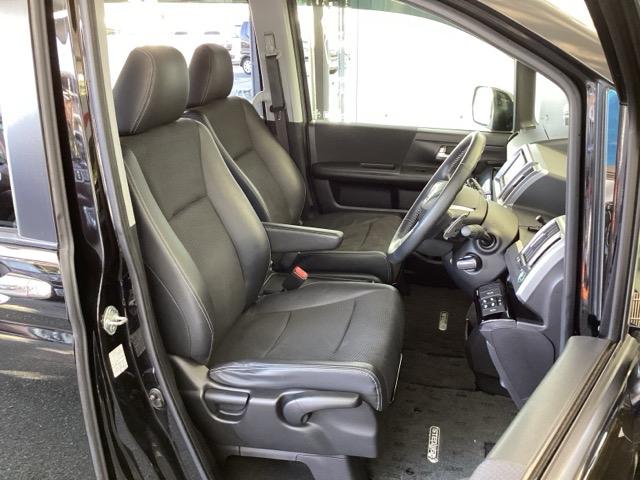 ステップワゴンスパーダ Ｚクールスピリット　純正メモリーナビ　リア席モニター　バックカメ　キーフリー　ナビＴＶ　横滑防止　記録簿付き　ＤＶＤ視聴可能　フルオートエアコン　パワーウインドウ　Ａクルーズ　三列シート　運転席エアバック　パワステ（16枚目）