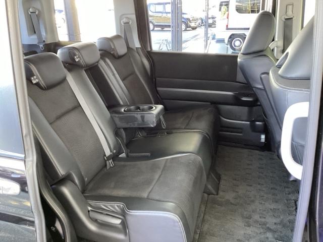 ステップワゴンスパーダ Ｚクールスピリット　純正メモリーナビ　リア席モニター　バックカメ　キーフリー　ナビＴＶ　横滑防止　記録簿付き　ＤＶＤ視聴可能　フルオートエアコン　パワーウインドウ　Ａクルーズ　三列シート　運転席エアバック　パワステ（18枚目）