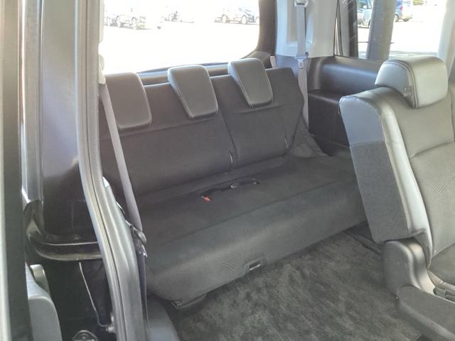 ステップワゴンスパーダ Ｚクールスピリット　純正メモリーナビ　リア席モニター　バックカメ　キーフリー　ナビＴＶ　横滑防止　記録簿付き　ＤＶＤ視聴可能　フルオートエアコン　パワーウインドウ　Ａクルーズ　三列シート　運転席エアバック　パワステ（19枚目）