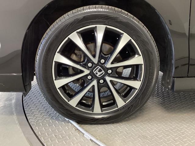 ステップワゴンスパーダ Ｚクールスピリット　純正メモリーナビ　リア席モニター　バックカメ　キーフリー　ナビＴＶ　横滑防止　記録簿付き　ＤＶＤ視聴可能　フルオートエアコン　パワーウインドウ　Ａクルーズ　三列シート　運転席エアバック　パワステ（22枚目）