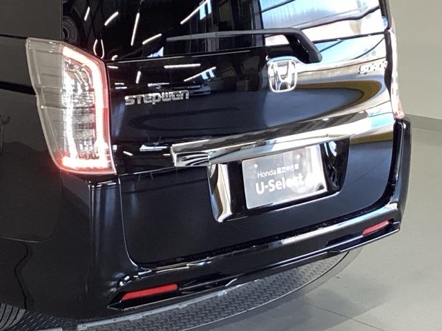 ステップワゴンスパーダ Ｚクールスピリット　純正メモリーナビ　リア席モニター　バックカメ　キーフリー　ナビＴＶ　横滑防止　記録簿付き　ＤＶＤ視聴可能　フルオートエアコン　パワーウインドウ　Ａクルーズ　三列シート　運転席エアバック　パワステ（31枚目）